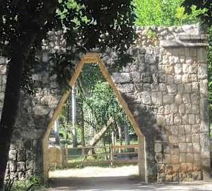 Eingang zur Tempelanlage