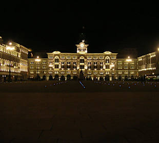 Piazza Unità by night