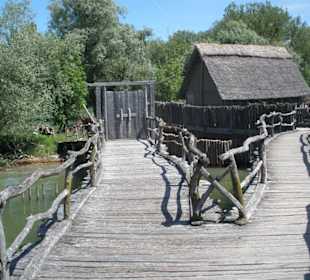 Pfahlbauten