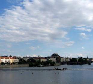 Widok z mostu Karola