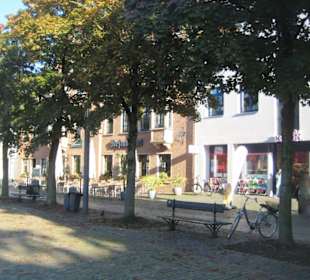 Markt - die dem Dom gegenüberliegende Seite