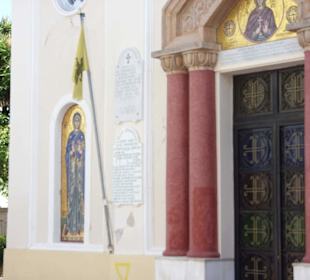 Auch hier sind die Spuren des Erdbeben zu sehen