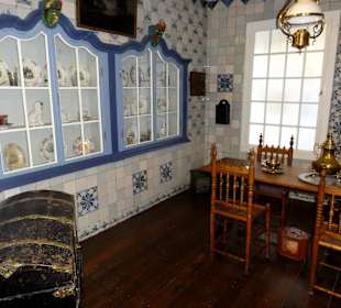 Kapitänszimmer mit friesischen Kacheln