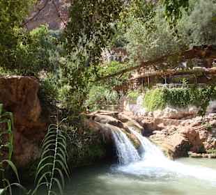 Wanderweg bei den Wasserfällen