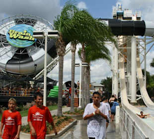 Brain Wash und Bomb bay