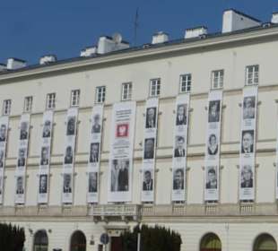 Denkmal Lech Kaczynski und Opfer des Absturzes