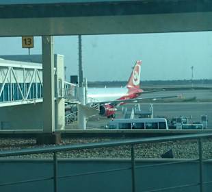 Flughafen beim Abflug unsere Maschine