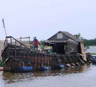 Am Ufer des Tonle Sap kurz vor Siem Reap