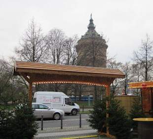 Weihnachtsmarkt am Wasserturm