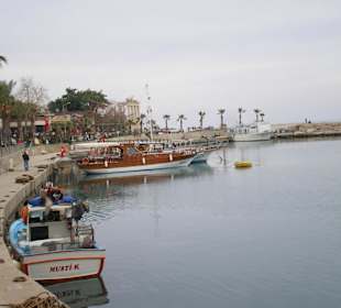 Im Hafen von Side