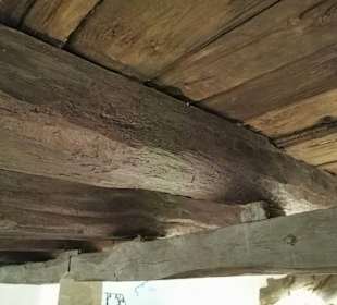 Rüstkammer alte Originalbalken