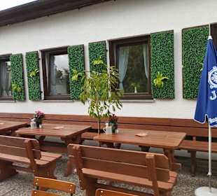 Winzerer Biergarten
