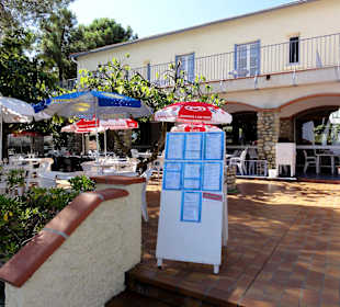 Strandeingang zum Restaurant