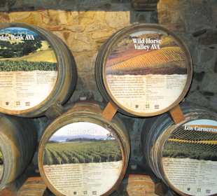 Trauben kommen von verschiedenen Weingütern