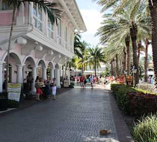 Die Marina / Restuarants & Shops