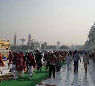 Südlicher Gang mit goldenem Tempel
