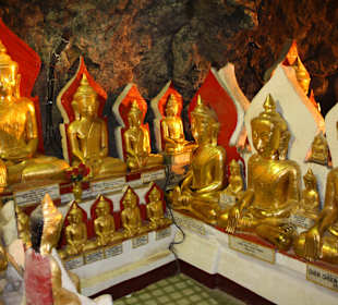 Buddhas in verschiedene Größen