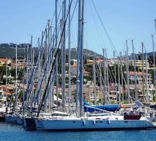 Rundgang durch den Yachthafen von Bandol