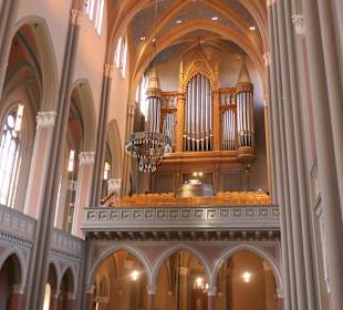 Innenbesichtigung der Wiesbadener Marktkirche