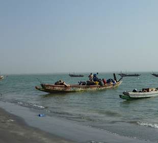 Im Hafenbereich von Banjul