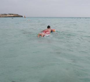 Treiben lassen am Nissi Beach