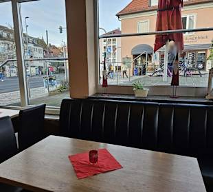 Müllerbäck direkt an der Brücke