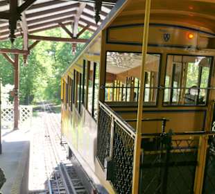 Fahrt mit der Nerobergbahn