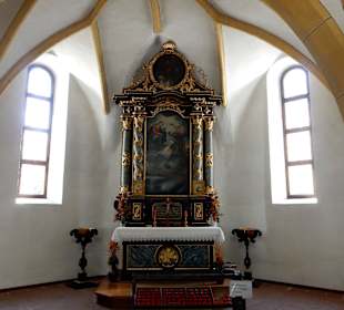 Innenraum + Altar