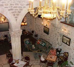 Cafe Luxor im Peristil