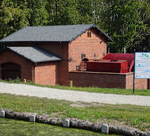 Maschinenhaus mit Wasserrad