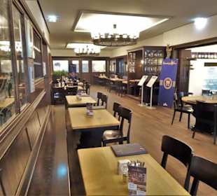 Blick in die Gasträume des Brauhaus Sion