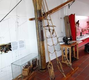 In der Abteilung "Tauwerk & Takelage"