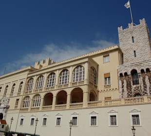 Княжеский дворец в Монако 