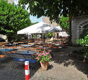 Blick in den Biergarten des Café Kittel