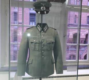 Zoll Uniform
