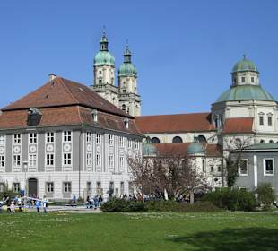 St.Lorenz mit Zumsteinhaus (Römisches Museum)
