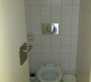 WC getrennt Jugendherberge Freiburg