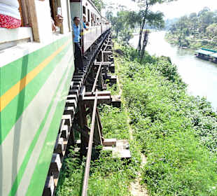 Fahrt über as Holzviadukt