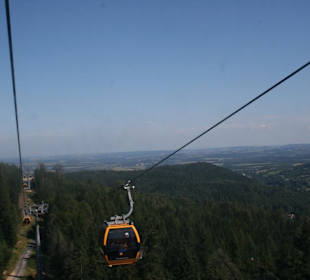 Auffahrt mit der neuen Bahn