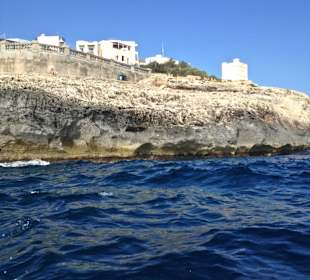 Steilküste bei der Blauen Grotte