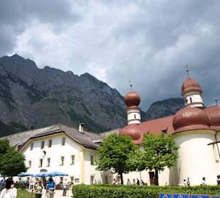 Kirche und Wirtshaus