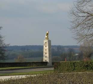 Eingang an der Durchgangsstraße