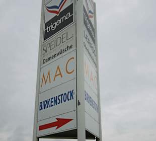 Werbeturm Factory-Outlet Stores Igersheim