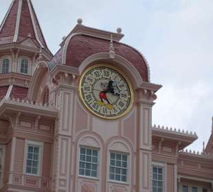 Disneyhotel vor dem Park