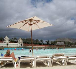 Wave Palace mit Wellengang