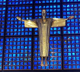 In der neuen Kaiser-Wilhelm-Gedächtniskirche