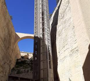 Barrakka Lift