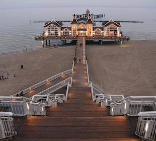 Seebrücke mit Tauchgondel in Sellin