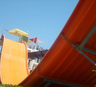 Half Pipe Rutsche mit Reifen