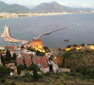 Ausblick von der Burg, oder auf dem Weg zur  Burg